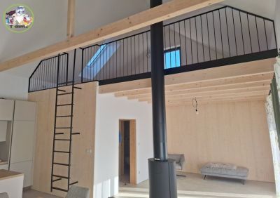 interiérové zábradlie s rebríkom na poschodie, Korňa