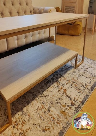 kovový stolík s drevenou výplňou, Nová Bystrica