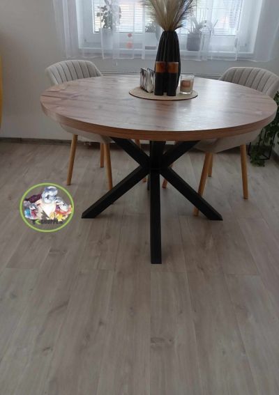 podnož k jedálenskému stolu, Považská Bystrica