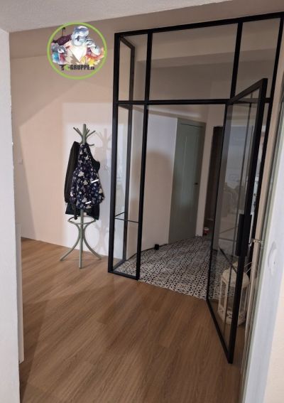 presklené oddelenie predsiene, Topoľčianky