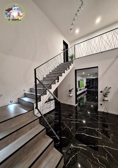 kovové zábradlie, Vysoká nad Kysucou