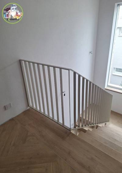 kovové zábradlie, Trenčín