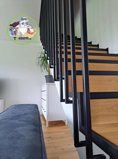 detail spodného kotvenia vertikálneho zábradlia, Bytčica